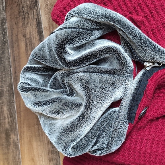 LCR Black Edition Knit Full Zip Sweater in Red Faux Fur Hood Lining - Picture 9 of 11